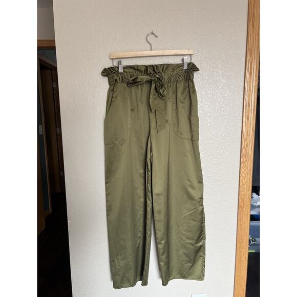 Milly Gathered Waist Satin Ankle Pants Medium Olive Green - Picture 1 of 10